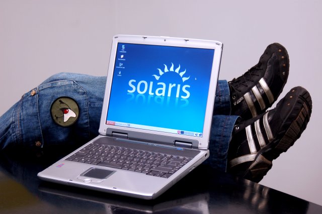 Notebook Tecnoworld com Solaris