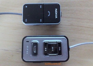 Controle remoto: o do N95-8 (acima) é menor