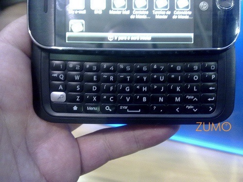 LG GW620: teclado com 5 linhas (yay!)