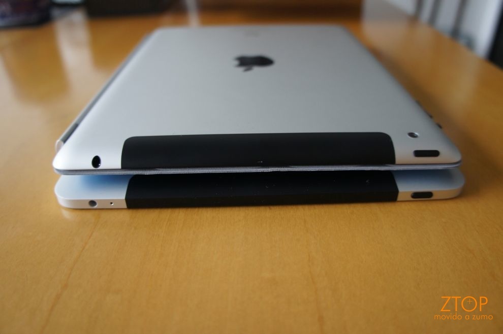 iPad e iPad 2, um em cima do outro