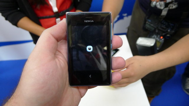 Nokia Asha 502 - 5