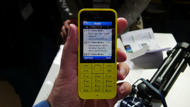 Nokia 220 - 5