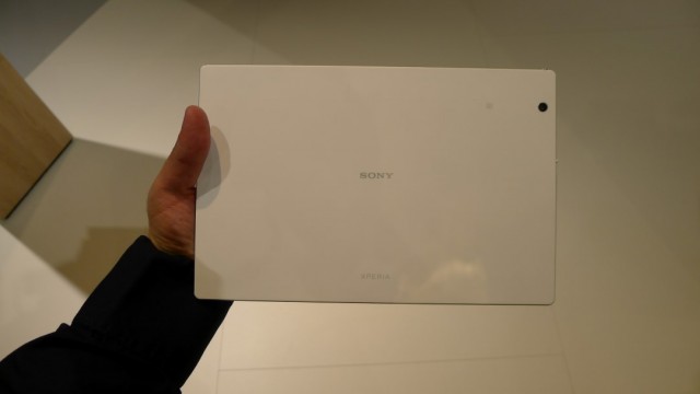 Sony Xperia Z4 tablet - 04