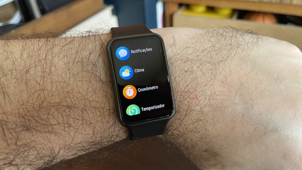 Huawei Watch Fit: academia no pulso - INTERFACES